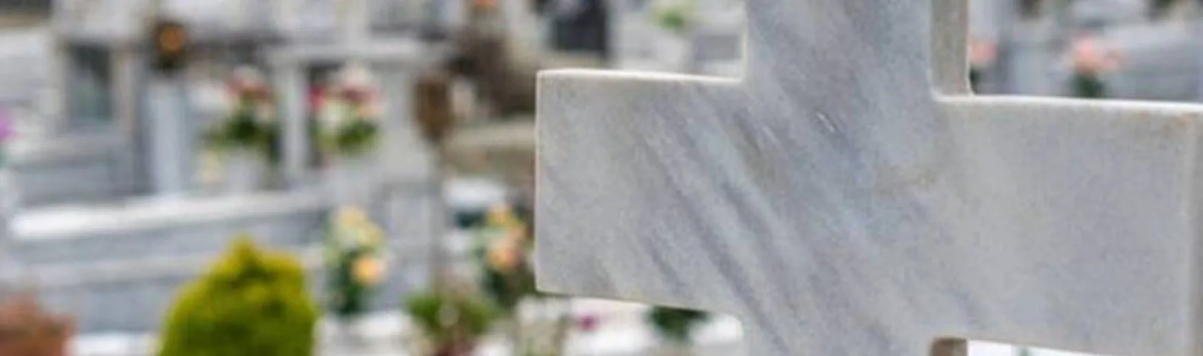 Πάτρα: Χειροπέδες σε ιερόσυλο για κλοπές σε μνήματα