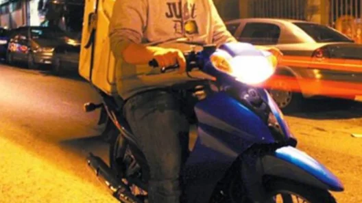 Πάτρα: Μπαράζ ληστειών σε ντελιβεράδες - Σε ποιες περιοχές επικεντρώνονται οι επιθέσεις