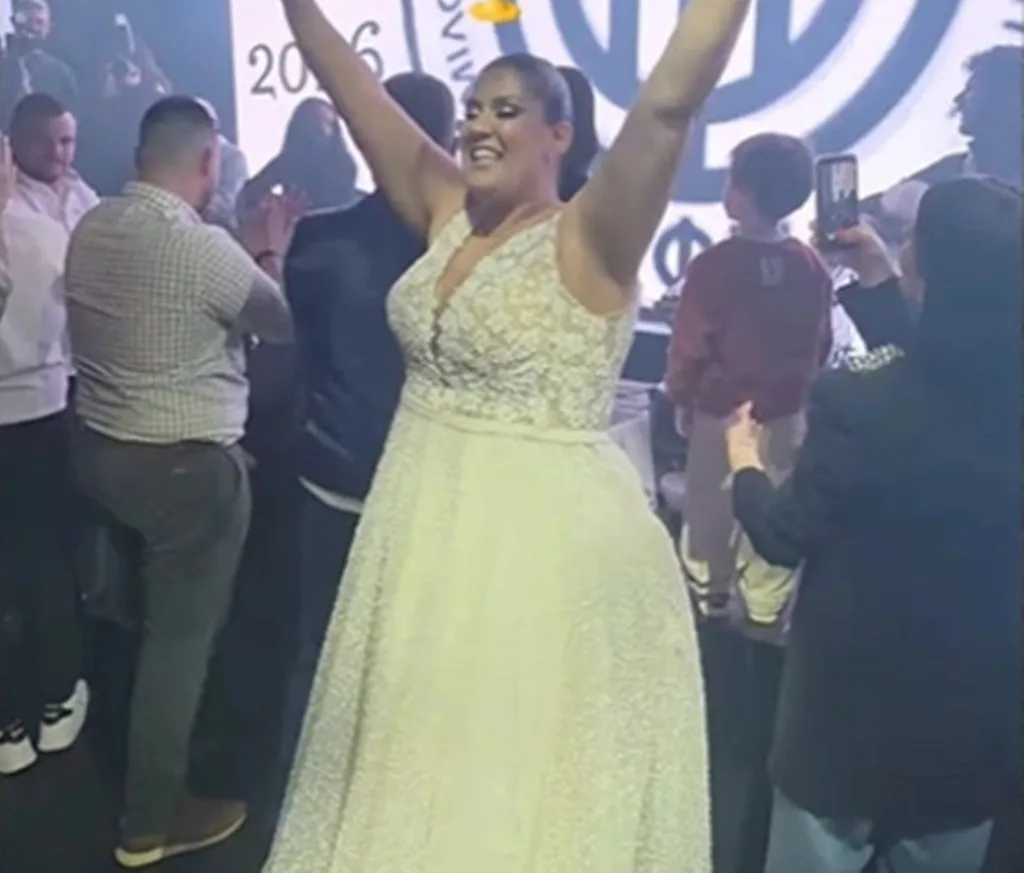 ΟΦΗ: Η νύφη που έκανε το γλέντι... γήπεδο! ΒΙΝΤΕΟ