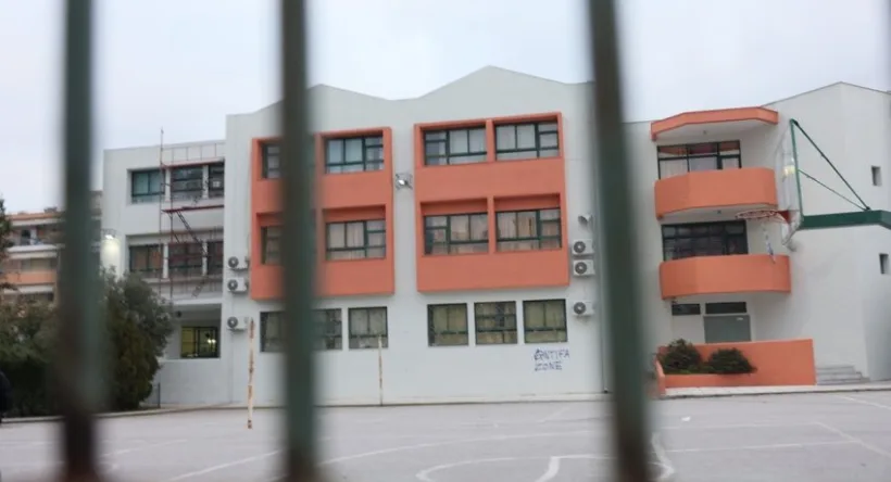 Πάτρα: Δάσκαλος καταγγέλλεται για σωματική βία σε μαθητή του