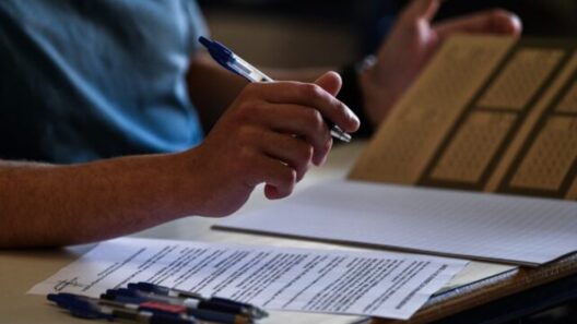 Οδηγός Πανελλήνιες 2026: Πρόγραμμα, ώρες και SOS οδηγίες