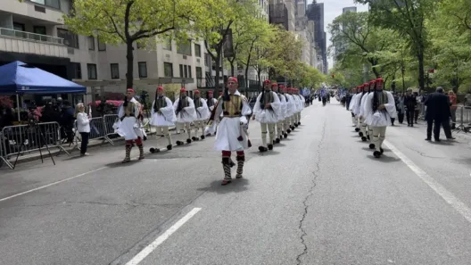 Εθνική υπερηφάνεια στη Νέα Υόρκη: Η μεγάλη παρέλαση ΦΩΤΟ - ΒΙΝΤΕΟ