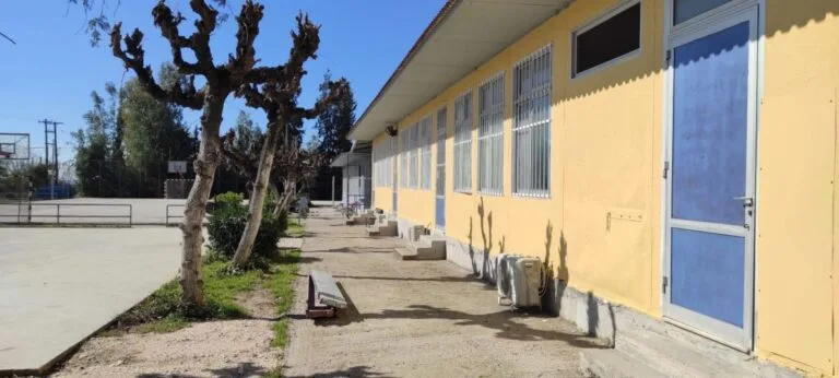 Αχαΐα: Μάθημα σε τσίγκους…ακόμα και για 30 χρόνια - Σε Πάτρα και Αίγιο ΦΩΤΟ