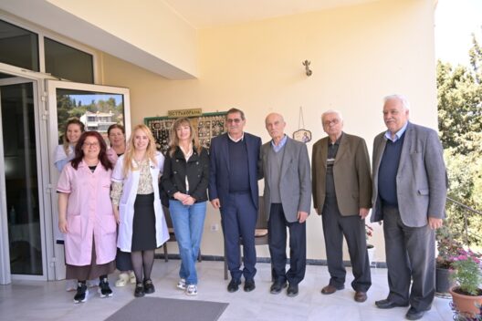 Πάτρα: Ιδρύματα της πόλης επισκέφθηκαν Πελετίδης και Σαμούρη ΦΩΤΟ 26 Πάτρα: Ιδρύματα της πόλης επισκέφθηκαν Πελετίδης και Σαμούρη ΦΩΤΟ