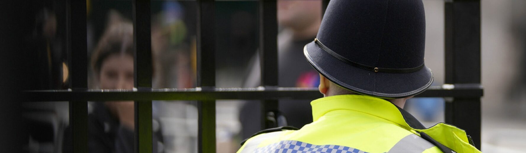 Λονδίνο: Άνδρας επιτέθηκε με μαχαίρι έξω από συναγωγή - Δυο τραυματίες ΒΙΝΤΕΟ