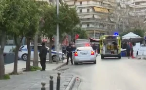 Μαρούσι: Γυναίκα πήδηξε και...ξαναπήδηξε από παλκόνι, για ενδοοικογενειακή βία ΦΩΤΟ