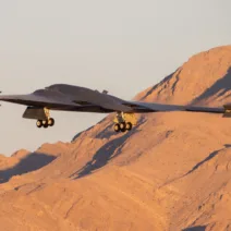 Στο μέτωπο στο Ιράν μεταφέρουν οι ΗΠΑ το μεγαλύτερο μέρος των πυραύλων stealth