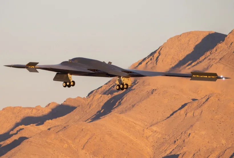 Στο μέτωπο στο Ιράν μεταφέρουν οι ΗΠΑ το μεγαλύτερο μέρος των πυραύλων stealth