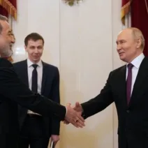 Ο Πούτιν σε Αραγτσί: «Θα κάνω το παν για την ειρήνη στη Μέση Ανατολή»