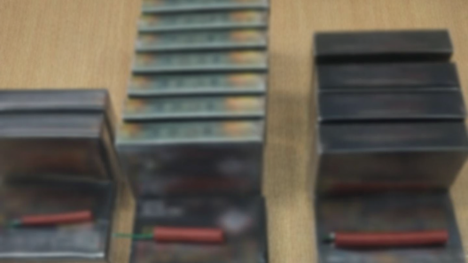 Μεσολόγγι-Πύργος: Κατασχέσεις κροτίδων και εκρηκτικών υλών - Συλλήψεις ΦΩΤΟ