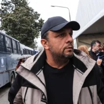 Δίκη Τεμπών: Στο νοσοκομείο παραμένει ο Ρούτσι - Αστυνομική βία καταγγέλλει η Κωνσταντοπούλου ΦΩΤΟ - ΒΙΝΤΕΟ 17 Δίκη Τεμπών: Στο νοσοκομείο παραμένει ο Ρούτσι - Αστυνομική βία καταγγέλλει η Κωνσταντοπούλου ΦΩΤΟ - ΒΙΝΤΕΟ