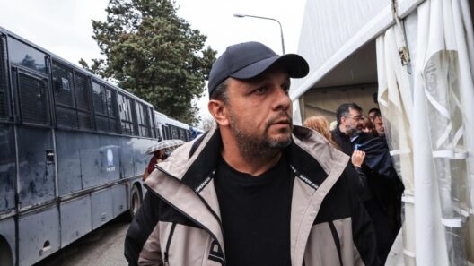 Δίκη Τεμπών: Εξιτήριο για τον Πάνο Ρούτσι - Αστυνομική βία καταγγέλλει η Κωνσταντοπούλου ΦΩΤΟ - ΒΙΝΤΕΟ