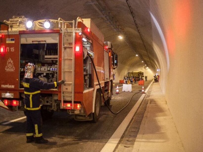 Πατρών - Κορίνθου: Δύο τραυματίες σε τροχαίο στη σήραγγα Παναγοπούλας