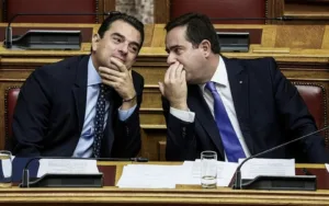 Παραιτήθηκαν Κώστας Σκρέκας και Νότης Μηταράκης