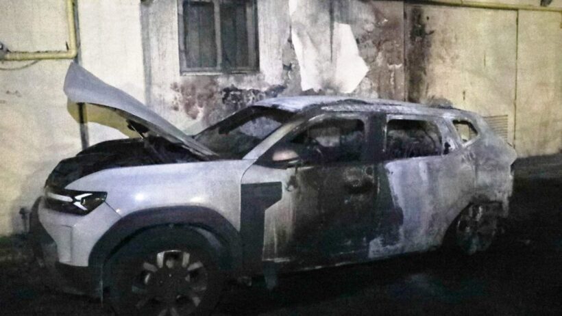 Ανάληψη ευθύνης για τον εμπρησμό ΙΧ του εμπειρογνώμονα των Τεμπών