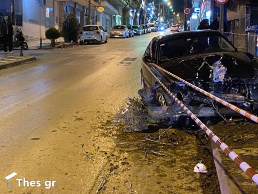 Θεσσαλονίκη: Θανατηφόρο τροχαίο σε σύγκρουση δύο ΙΧ 35 Θεσσαλονίκη: Θανατηφόρο τροχαίο σε σύγκρουση δύο ΙΧ