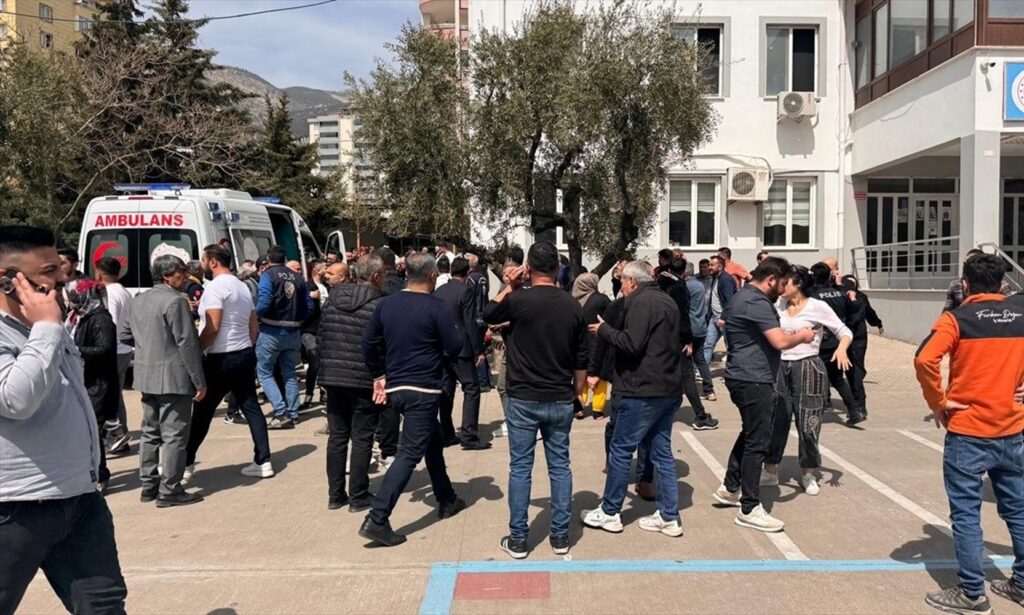 Τουρκία: Στους εννέα οι νεκροί από την ένοπλη επίθεση σε σχολείο - Ποιος είναι ο δράστης