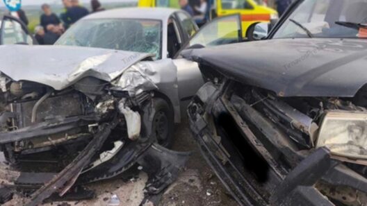 Πήγαιναν σε κηδεία και τράκαραν, πέντε τραυματίες σε τροχαίο ΒΙΝΤΕΟ