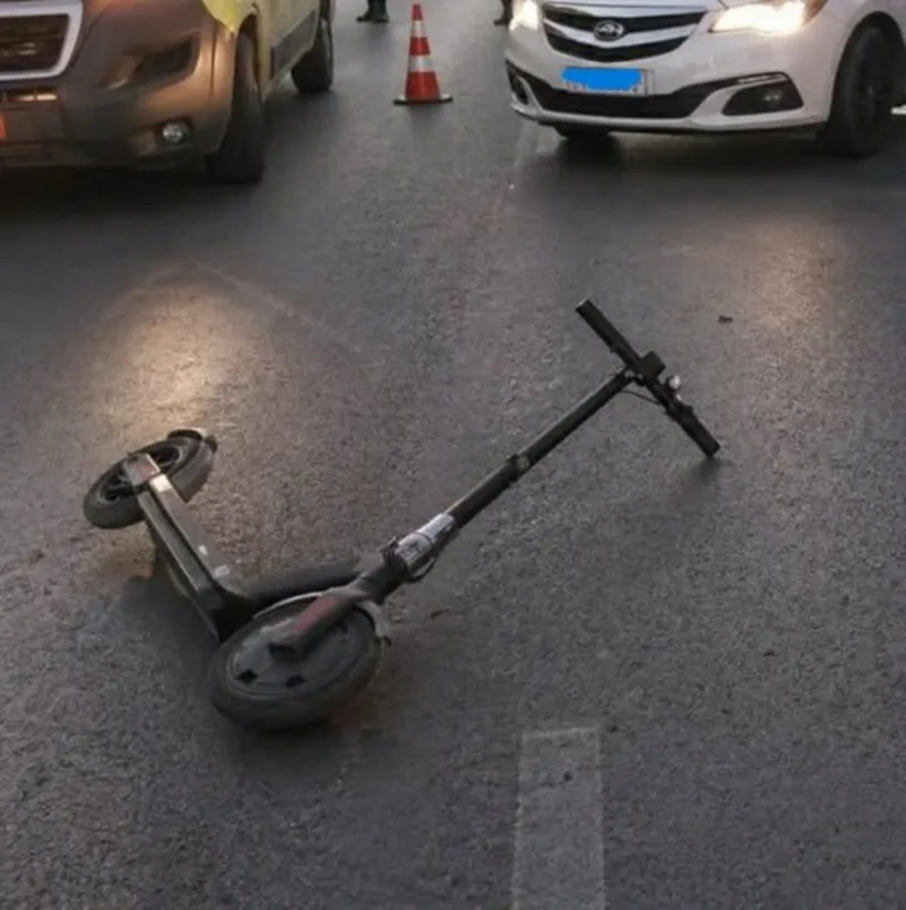 Ατυχήματα με ηλεκτρικά πατίνια: 400 παιδιά σε νοσοκομεία μέσα σε έναν χρόνο!