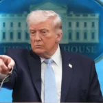 Μέση Ανατολή: Ο Τραμπ κατηγορεί το Ιράν για μη τήρηση της συμφωνίας τους στα Στενά του Ορμούζ