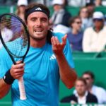 Εκτός εαυτού ο Τσιτσιπάς: Οι χυδαίες βρισιές προς τον πατέρα και τον προπονητή του σε αγώνα