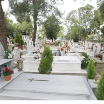 Αχαΐα: Νεκρός κλήθηκε να πληρώσει τον οικογενειακό του τάφο 33 χρόνια μετά τον θάνατό του!