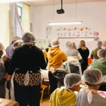 Bιωματικό εργαστήριο «Masterclass Ζαχαροπλαστικής» από την Εθελοντική Ομάδα Αιγίου «Διέξοδος» ΦΩΤΟ