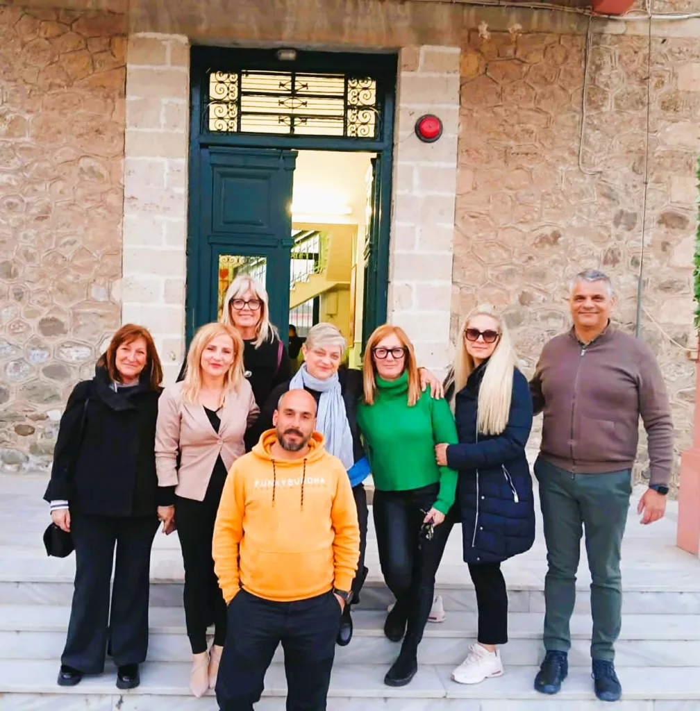 Bιωματικό εργαστήριο «Masterclass Ζαχαροπλαστικής» από την Εθελοντική Ομάδα Αιγίου «Διέξοδος» ΦΩΤΟ