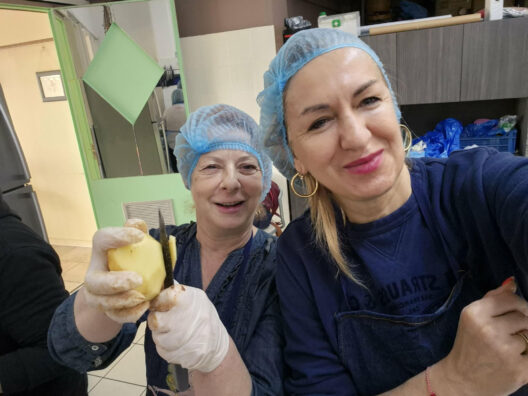 Μαγείρεψαν στην «Κουζίνα Αγάπης» κομματικά στελέχη του Κασσελάκη στην Πάτρα ΦΩΤΟ 27 Μαγείρεψαν στην «Κουζίνα Αγάπης» κομματικά στελέχη του Κασσελάκη στην Πάτρα ΦΩΤΟ