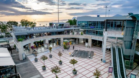 Πάτρα: Κατέρρευσε τμήμα οροφής στη Βέσο Μάρε