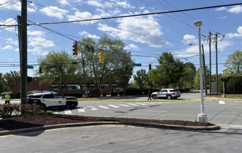 Βόρεια Καρολίνα: Πυροβολισμοί σε πάρκο - Τοπικά ΜΜΕ κάνουν λόγο για πολλά θύματα ΒΙΝΤΕΟ
