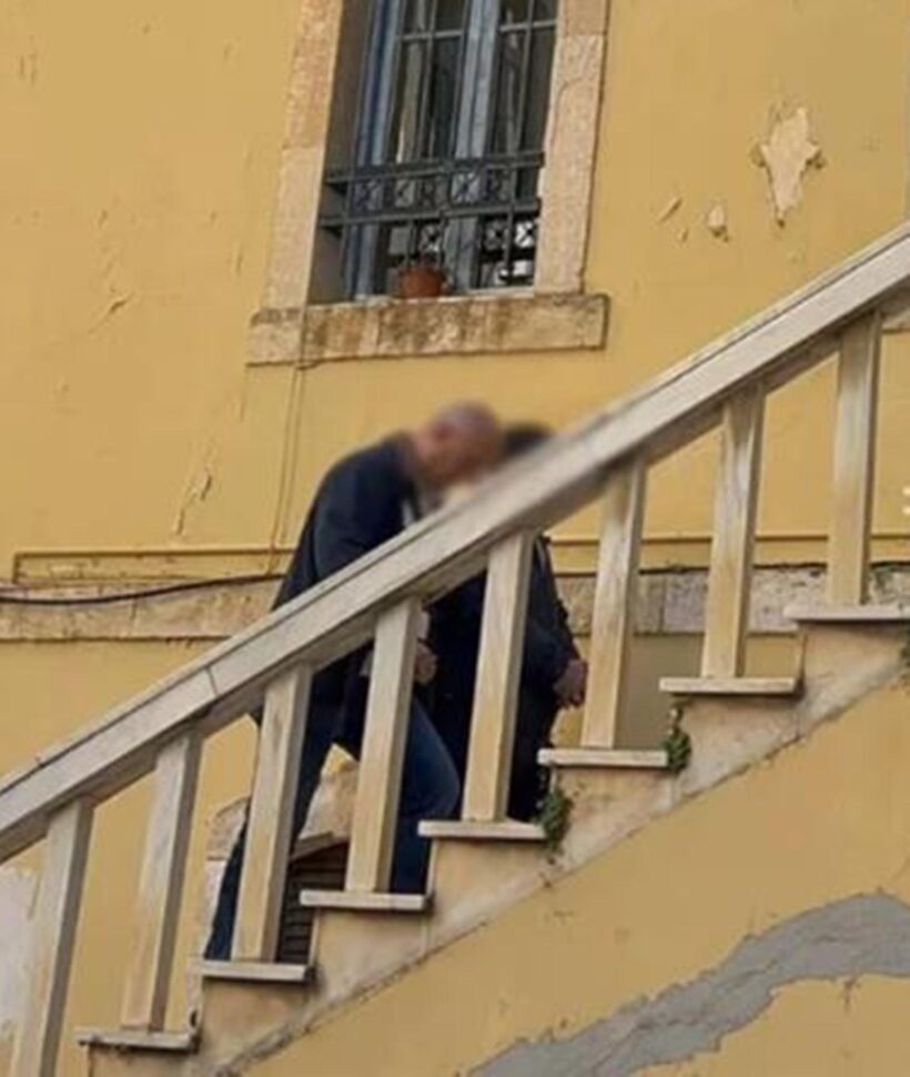 Προφυλακιστέος ο καθηγητής μουσικής που κατηγορείται για ασέλγεια σε 14χρονης στα Χανιά 24 Προφυλακιστέος ο καθηγητής μουσικής που κατηγορείται για ασέλγεια σε 14χρονης στα Χανιά