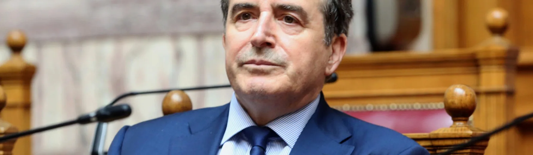 Επίθεση 89χρονου σε ΕΦΚΑ και Πρωτοδικείο: Τι απαντά ο Μιχάλης Χρυσοχοΐδης για τα κενά ασφαλείας