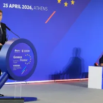 Μακρόν προς Μητσοτάκη: Μοντέλο οικονομικής προόδου η Ελλάδα ΦΩΤΟ