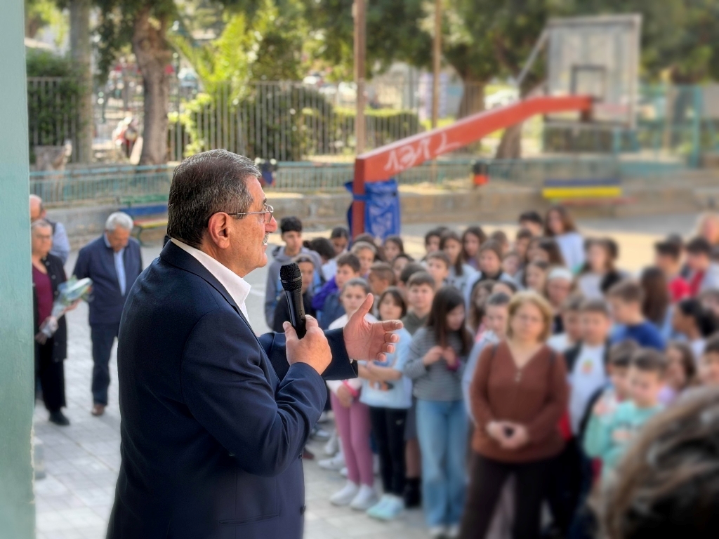 H Δημοτική Αρχή τίμησε τους αγωνιστές της 21ης Απρίλη στα στα ΔΣ και Δροσιάς ΦΩΤΟ