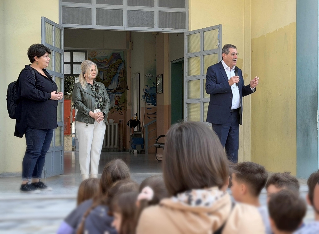 H Δημοτική Αρχή τίμησε τους αγωνιστές της 21ης Απρίλη στα στα ΔΣ και Δροσιάς ΦΩΤΟ