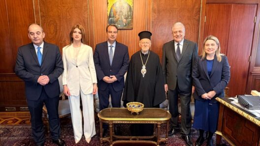 Η Χριστίνα Αλεξοπούλου στον Οικουμενικό Πατριάρχη Βαρθολομαίο ΦΩΤΟ