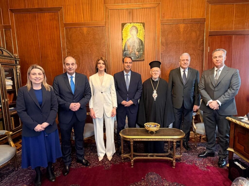 Η Χριστίνα Αλεξοπούλου στον Οικουμενικό Πατριάρχη Βαρθολομαίο ΦΩΤΟ