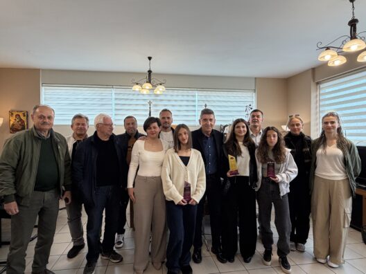 Αθλήτριες, που διακρίθηκαν υποδέχτηκε ο δήμαρχος Γρηγόρης Αλεξόπουλος ΦΩΤΟ