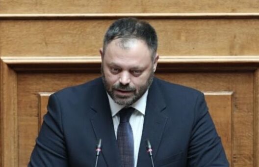 «Πότε θα τηρήσει ο κ. Γεωργιάδης τις δεσμεύσεις του για τους ανεμβολίαστους επικουρικούς του ΕΣΥ.;»