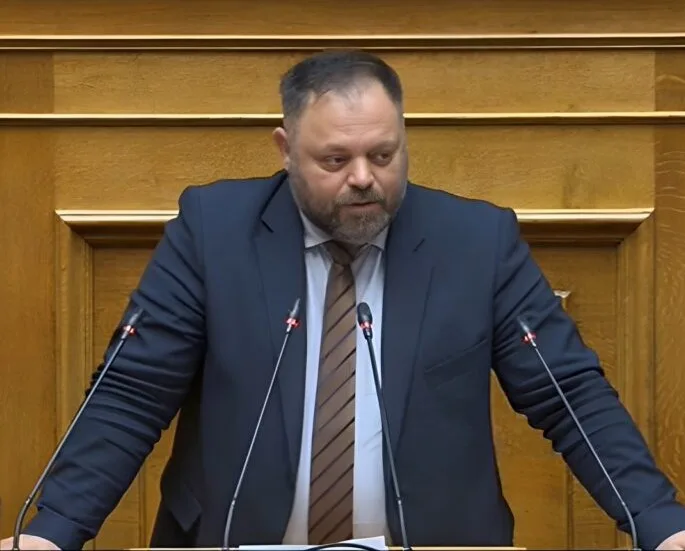 «Η κυβέρνηση έχει μετατραπεί σε μονάδα παραγωγής σκανδάλων»