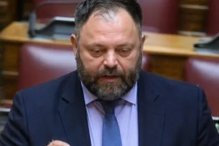 «Ποιοι έδωσαν εγκρίσεις για ΑΠΕ μέσα σε δασικές εκτάσεις;»