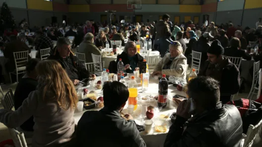 Πάτρα: Πάσχα με τρόφιμα ελεημοσύνης για 2.000 πολίτες - Τα στοιχεία απο Δήμο και Εκκλησία