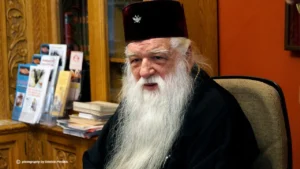 Δωρεάν διάθεση των «Χαιρετισμών της Θεοτόκου» από Αμβρόσιο ΦΩΤΟ