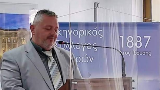 «Η Δημοκρατία σε αναστολή»