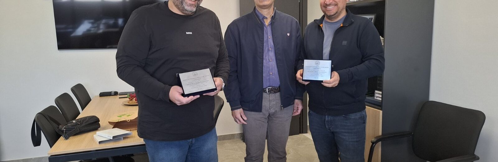 Η ποδοσφαιρική ομάδα των Αστυνομικών της Αχαΐας με νέες στολές