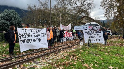 Αχαΐα: Βάζει λεωφορεία από Καλάβρυτα για Πούντα ο δήμος - «Όλοι στο συλλαλητήριο για τον Οδοντωτό» 38 Αχαΐα: Βάζει λεωφορεία από Καλάβρυτα για Πούντα ο δήμος - «Όλοι στο συλλαλητήριο για τον Οδοντωτό»