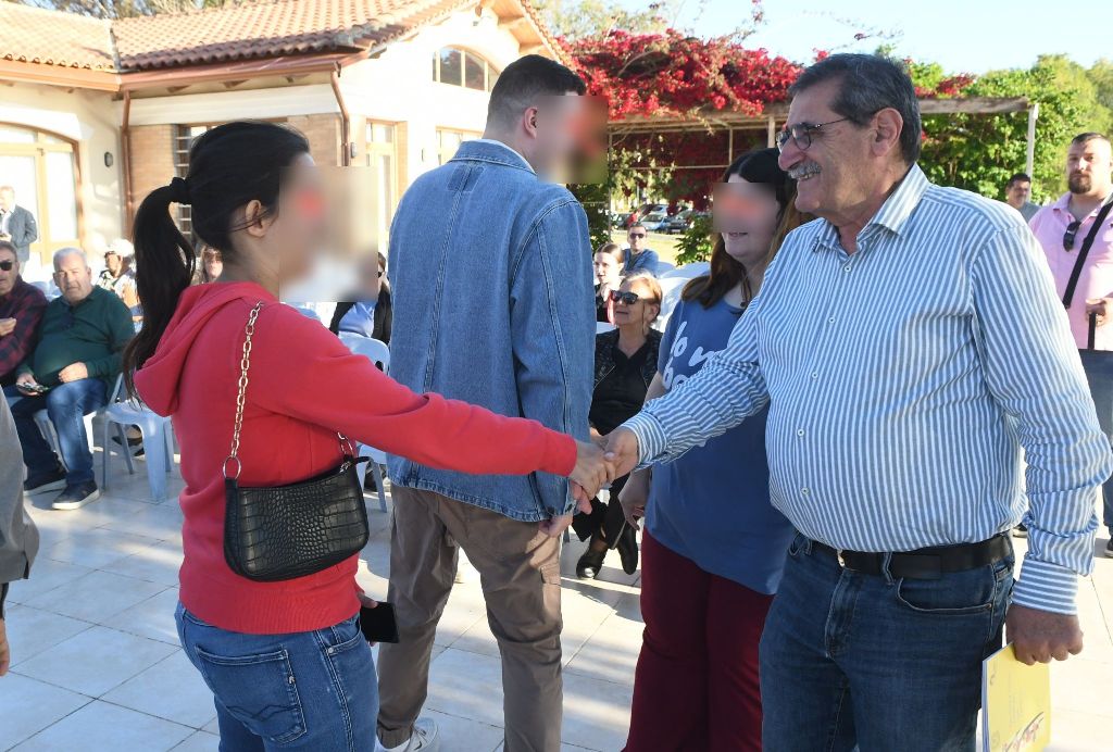Εγκαίνια της Πανελλήνιας Έκθεσης Εικαστικών των ΚΔΑΠΑμεΑ Πατρέων ΦΩΤΟ 36 Εγκαίνια της Πανελλήνιας Έκθεσης Εικαστικών των ΚΔΑΠΑμεΑ Πατρέων ΦΩΤΟ