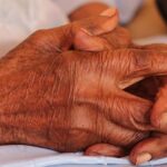 Πάτρα: Σοκ και οργή - Άγριος ξυλοδαρμός ηλικιωμένων στο σπίτι τους - Τους άφησαν αιμόφυρτους