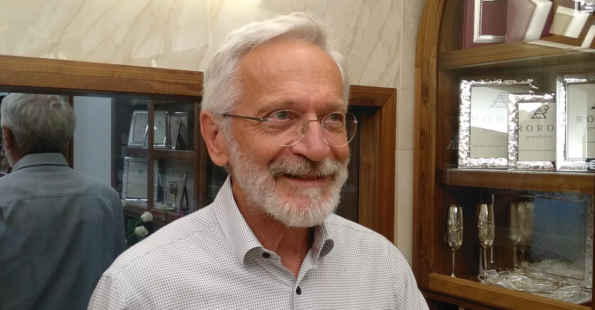 «Ρωμαϊκό Ωδείο, κυβέρνηση...άλλα λόγια» 4 «Ρωμαϊκό Ωδείο, κυβέρνηση...άλλα λόγια»
